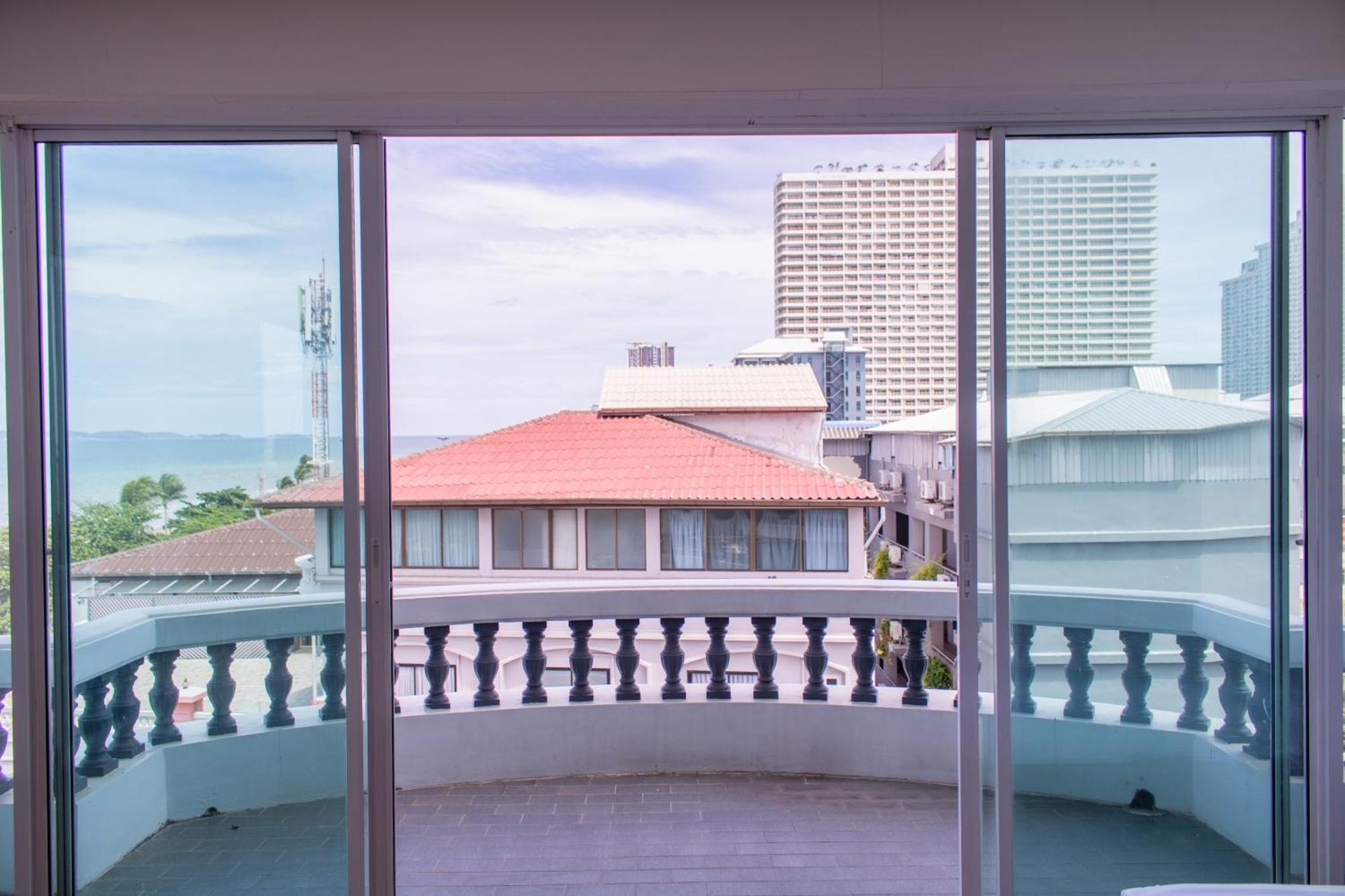 Jomtien Hisotel Exterior foto